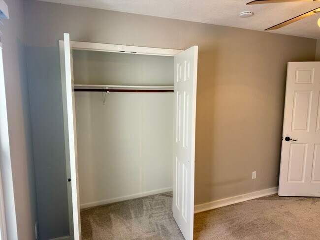 Building Photo - Duplex in NW Austin