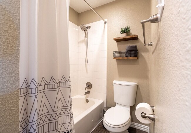 Building Photo - 10020 Regal Park Ln