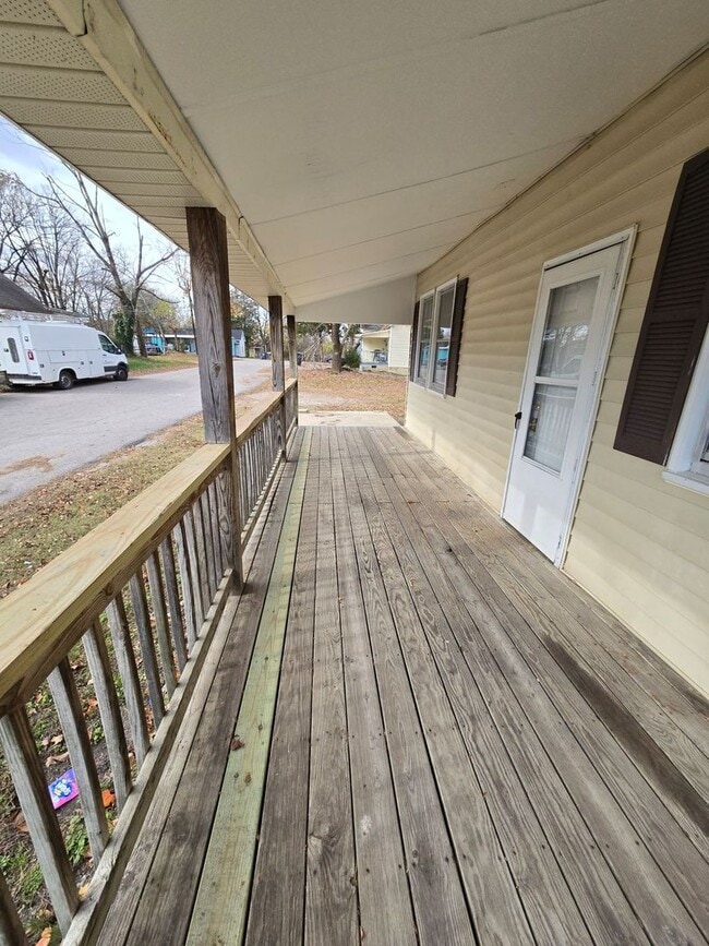 Building Photo - 1401 Old Norlina Rd