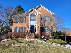 Building Photo - 4453 Brentwood Ct