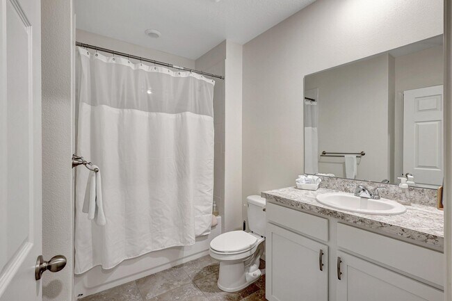Building Photo - 10771 SW Cremona Way