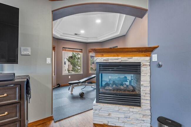 Building Photo - 4613 Croyden Ave NW