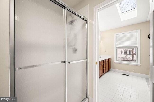 Building Photo - 120 Elizabeth Ct