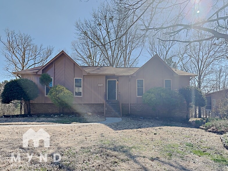 Primary Photo - 917 Keystone Cir