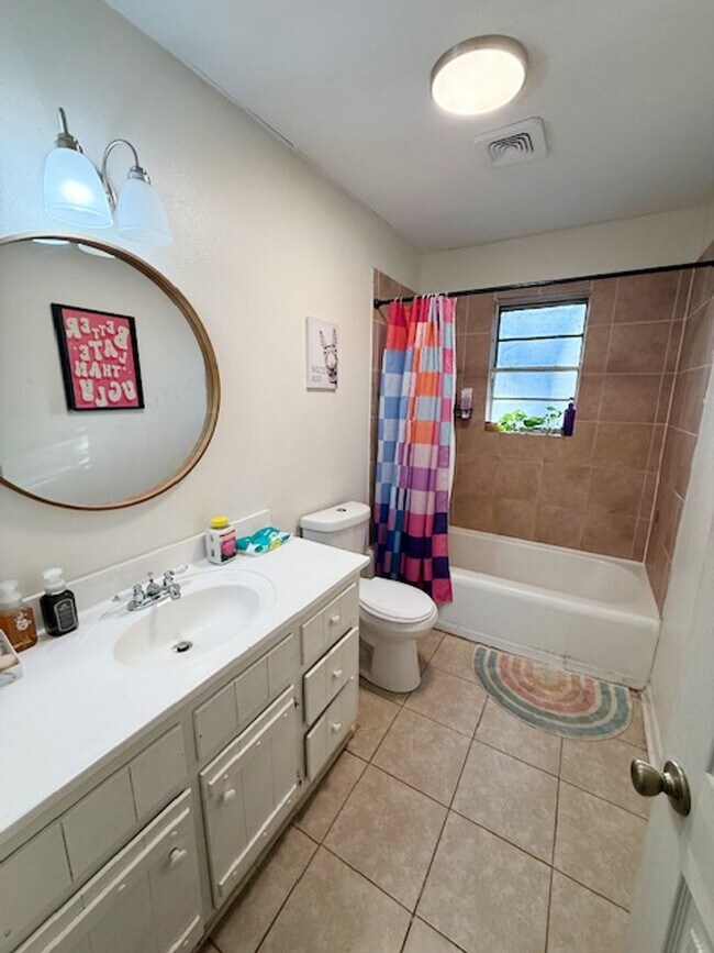 Building Photo - Home for Rent in Little Rock!