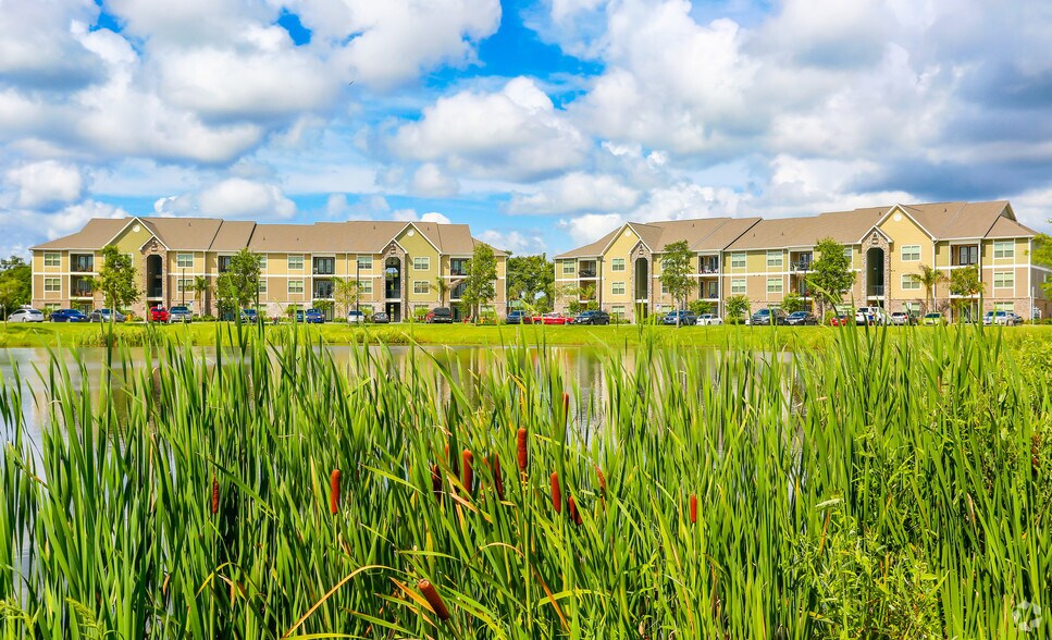 The Solamere Grand Titusville, FL Apartment Finder