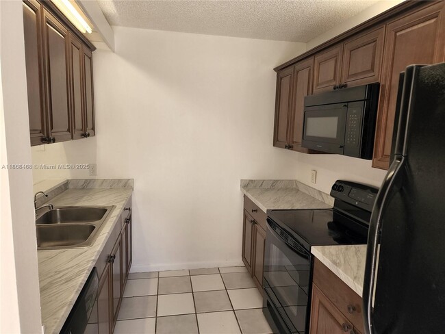Building Photo - 2706 27th Way