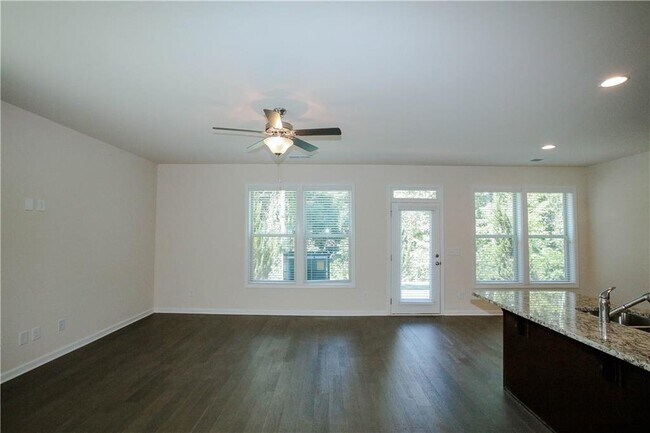 Building Photo - 4295 Almanor Cir
