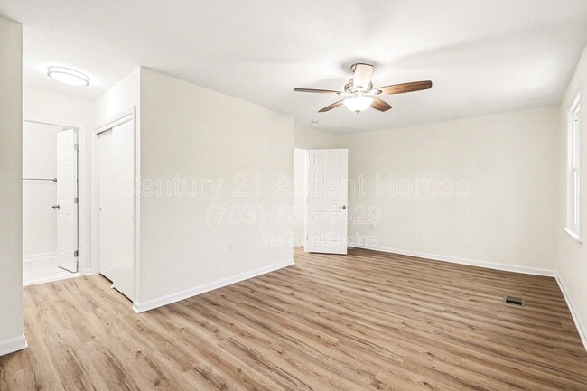 Building Photo - 7245 Reservoir Rd