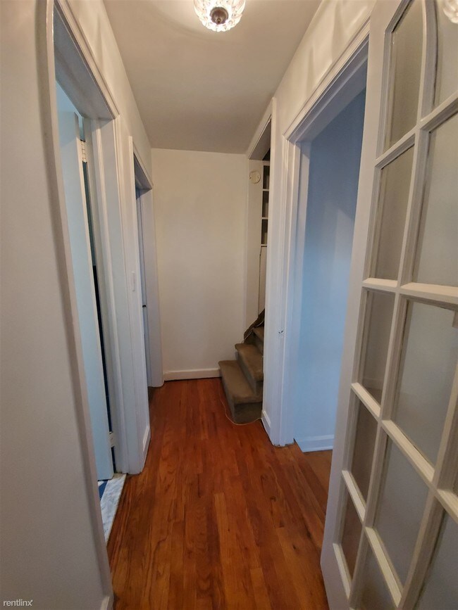 Building Photo - 3 br, 1.5 bath House - 115 Ridge Park Ave