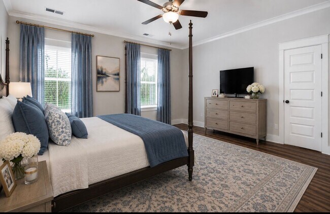 Building Photo - Beautiful home in prime Vestavia Hills location!