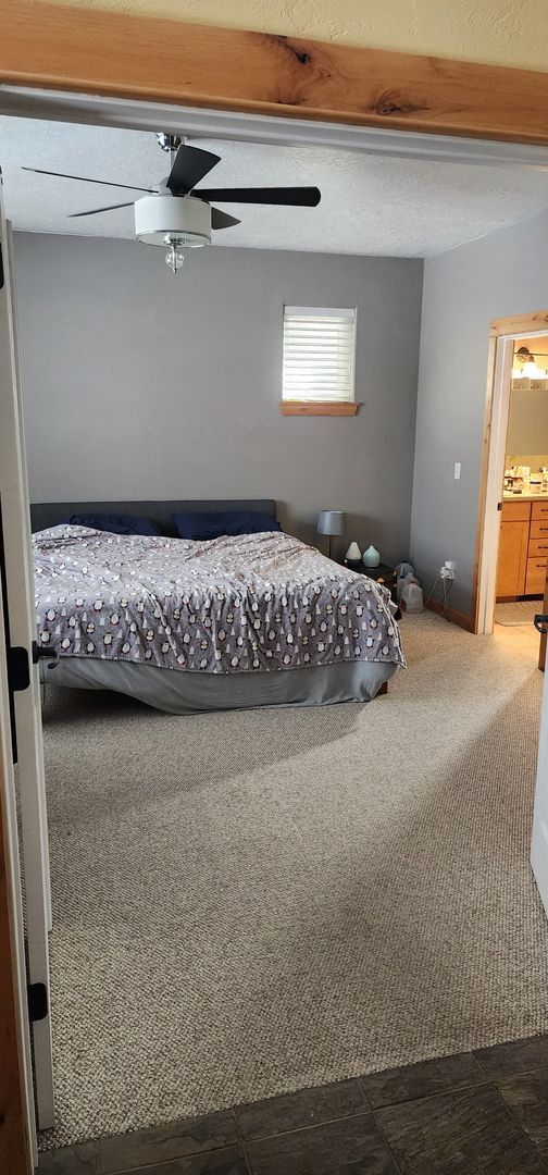 Building Photo - Cute Bungalow style home in Bozeman!