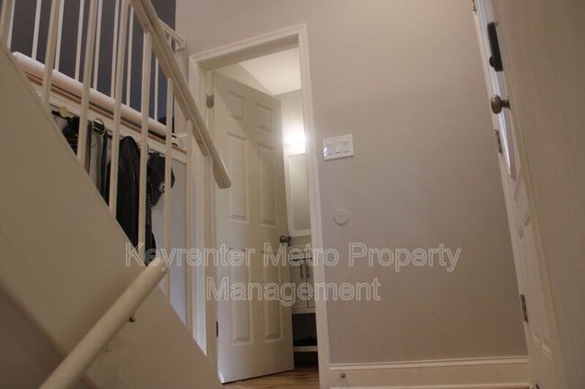 Building Photo - 201 Castleton Terrace
