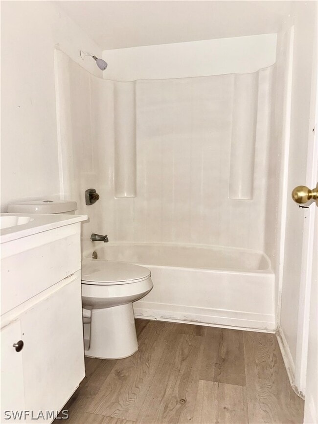 Building Photo - 824 Alderman St