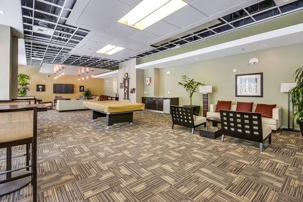 Building Photo - 253 10th Ave