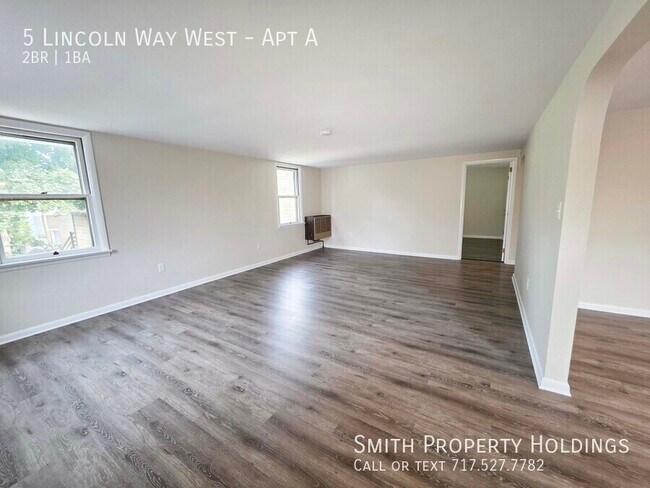 Building Photo - 5 Lincoln Way W