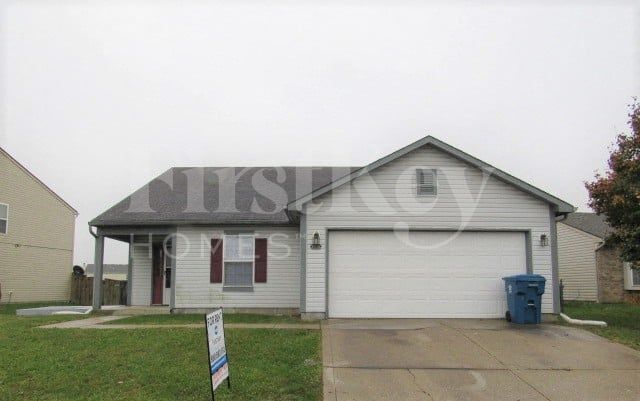 Primary Photo - 10235 Lone Wolf Dr