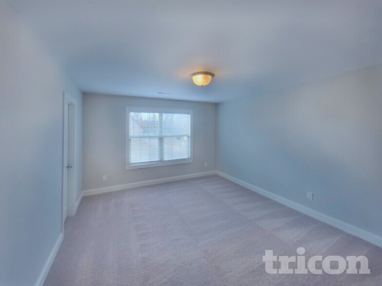 Building Photo - 1502 John Lee Ln