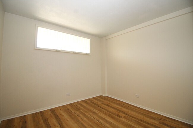 Building Photo - Live in the Heart of Kailua with Ocean Views!