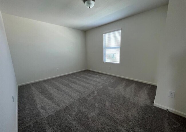 Building Photo - 1064 Water Oak Ln