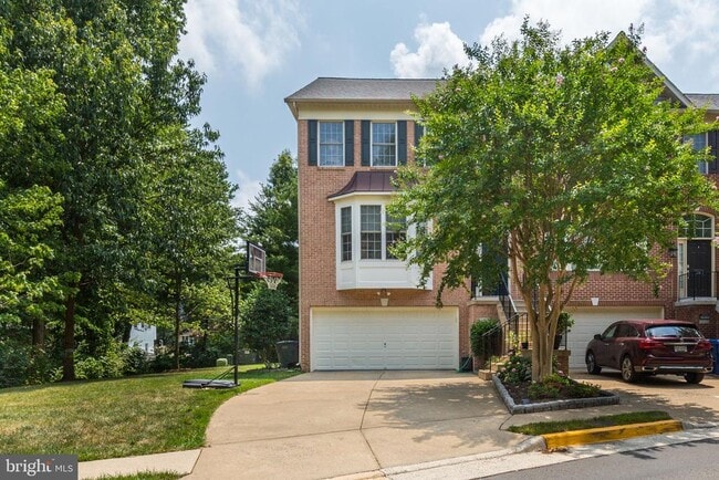 Building Photo - 3826 Elmwood Towne Way