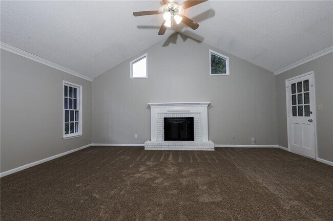 Building Photo - 3539 Tulip Dr