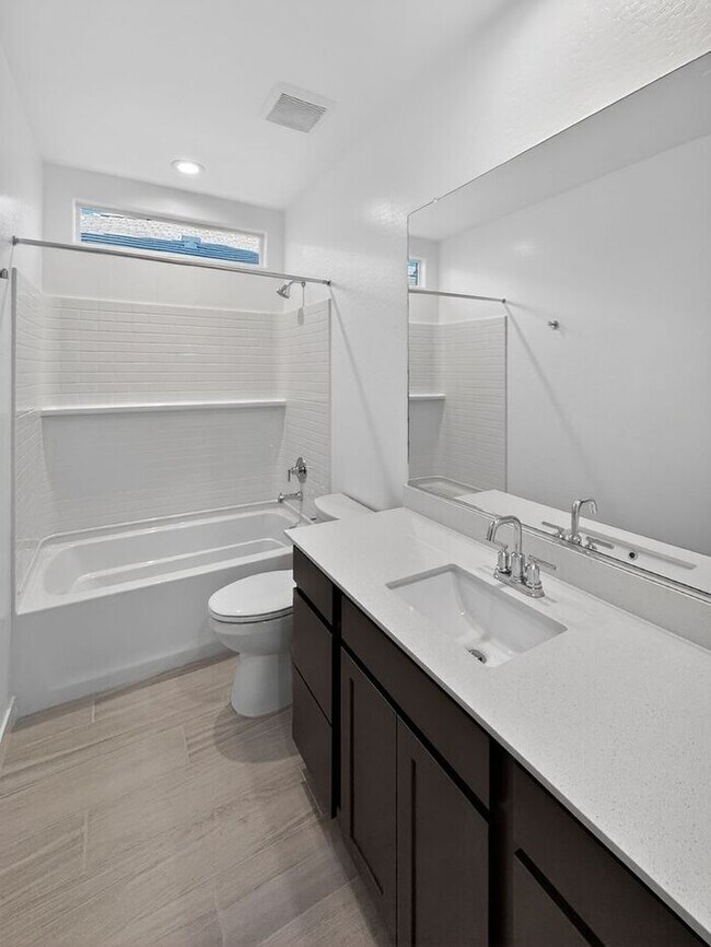 Building Photo - New Home at Wester Gardens! 4 Bedroom 3 Bathrooms!