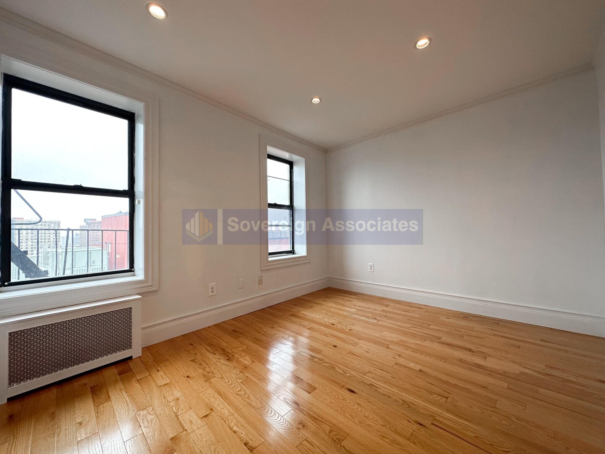 Building Photo - 53 Hamilton Terrace
