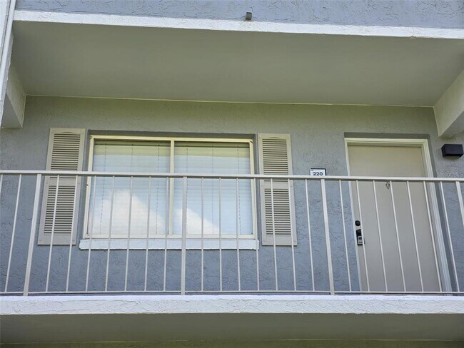 Building Photo - 139 Oyster Bay Cir