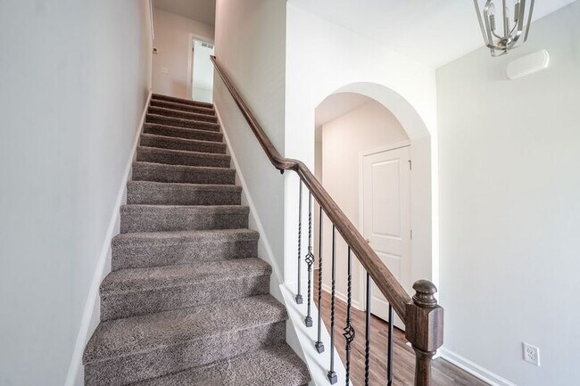 Building Photo - 3556 Castleoak Dr