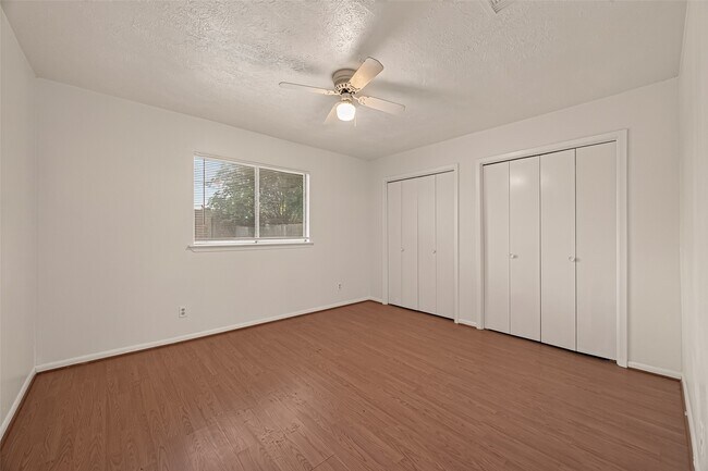 Building Photo - 2714 S Brompton Dr