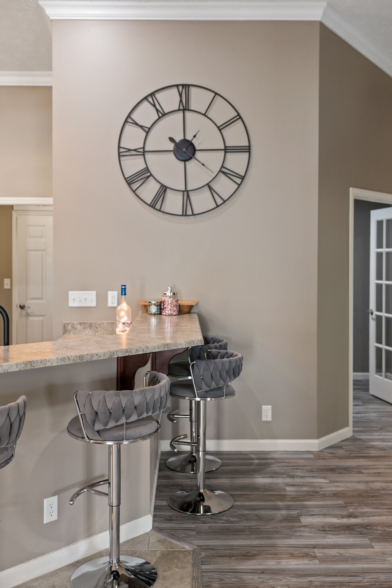 Building Photo - 25 Kettle Ct