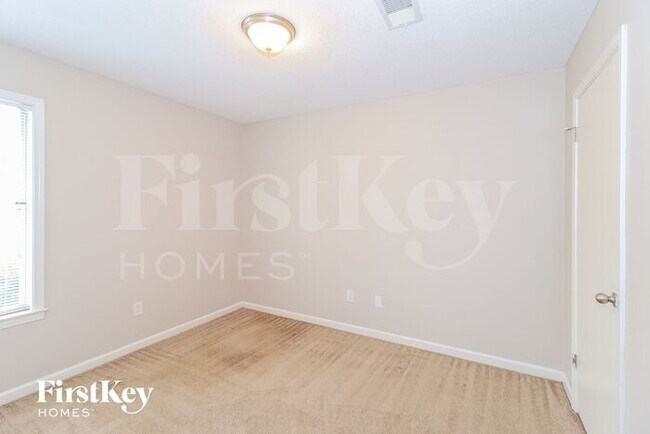 Building Photo - 2079 McGehee Cove