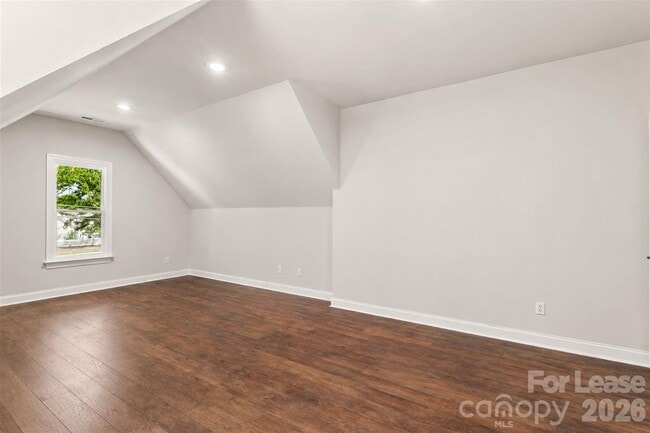 Building Photo - 3011 McKee Rd