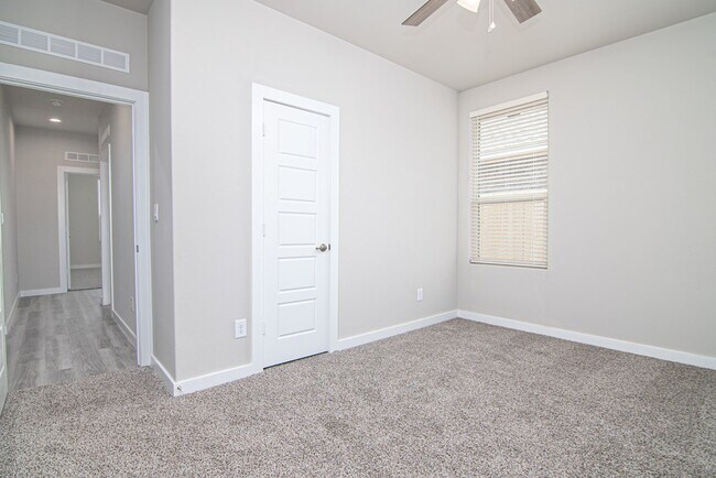 Building Photo - 6418 Liam St