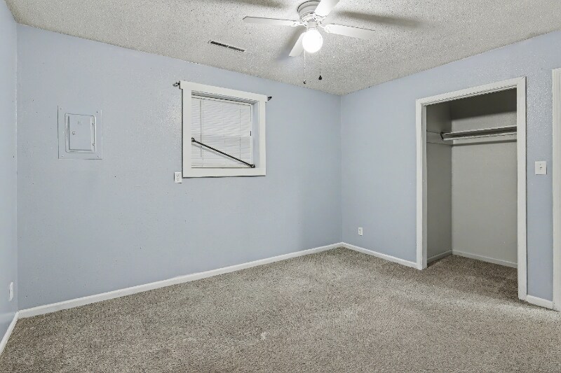 Building Photo - 600 S Missouri Ave