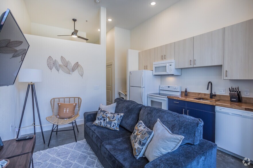 University Lofts All Inclusive! 215 Union St Jonesboro AR 72401