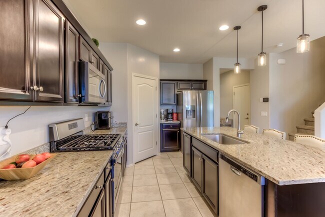 Building Photo - Stunning Home with Pool in La Estancia and...