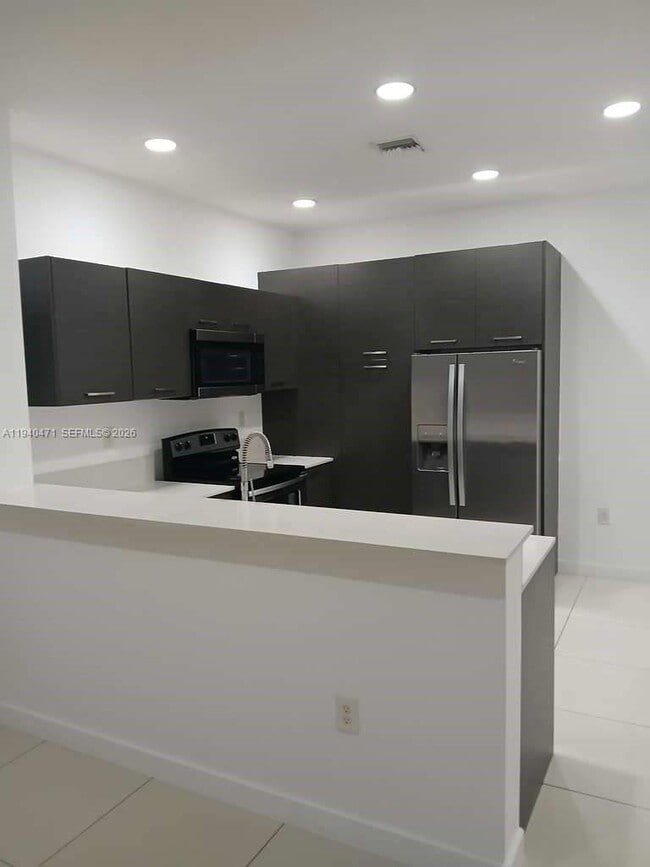 Building Photo - 3484 NW 13th St