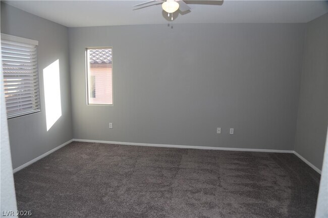 Building Photo - 10642 Cave Ridge St