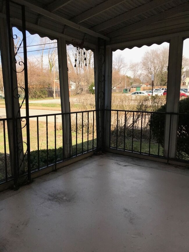 Building Photo - $500 off 1st Month!!! Charming Three-Bedroom Home in Cedmont!