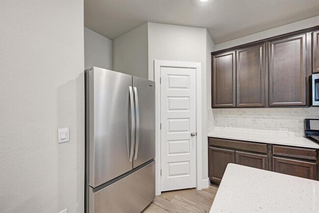 Building Photo - 7319 Travertine Spring Dr