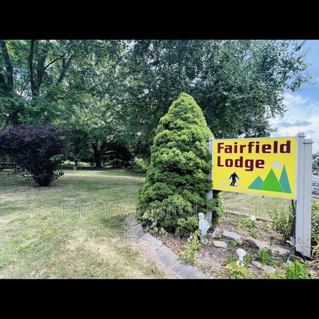 Building Photo - 5104 Fairfield Rd