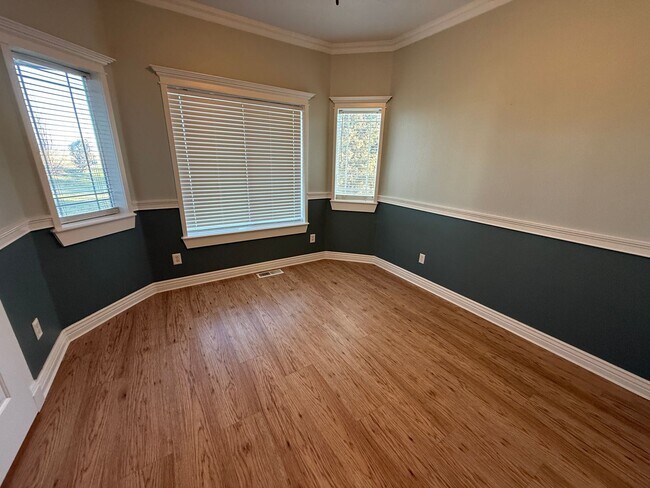 Building Photo - Midland Houses