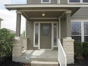 Building Photo - 504 Rolling Oak Dr
