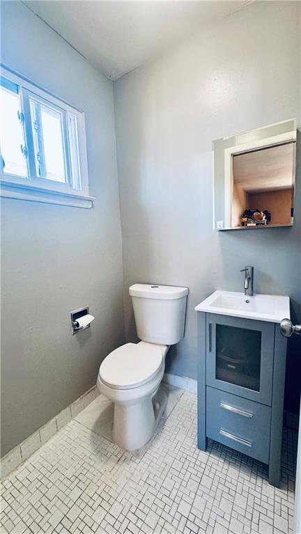 Building Photo - 1463 E 103rd St