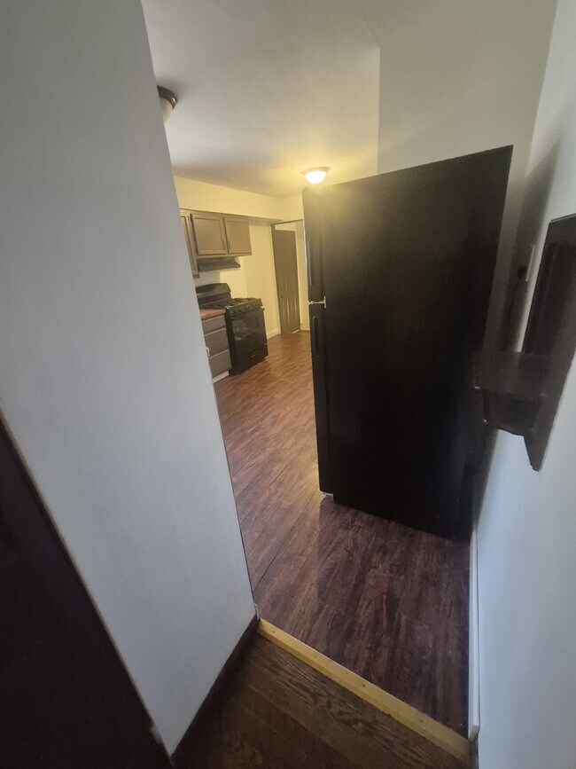 Building Photo - 28 Barto Dr