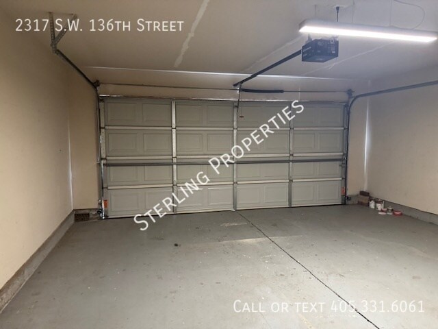 Building Photo - 2317 SW 136th St