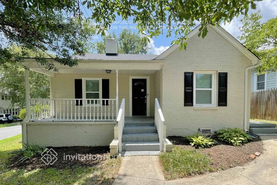 Primary Photo - 401 Hillcrest Ave