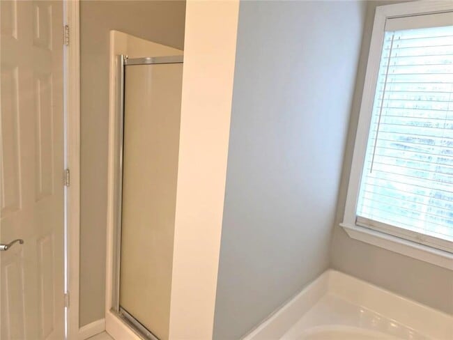 Building Photo - 6009 Deer Springs Ln NW